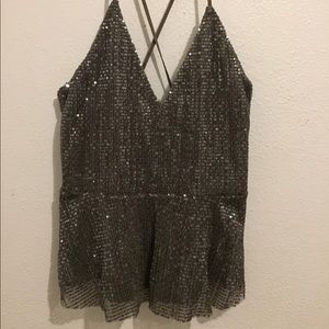 Sleeveless crop top
